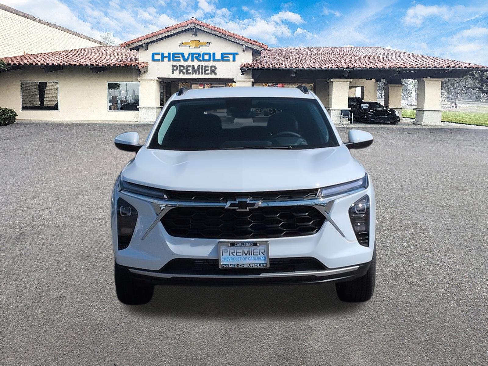 New 2026 Chevrolet Trax LT w/ Driver Confidence Package FWD image 3