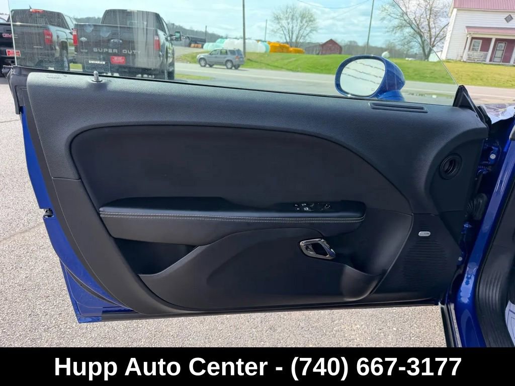Used 2020 Dodge Challenger SRT Hellcat RWD image 6