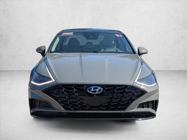 Used 2021 Hyundai Sonata Limited FWD image 2