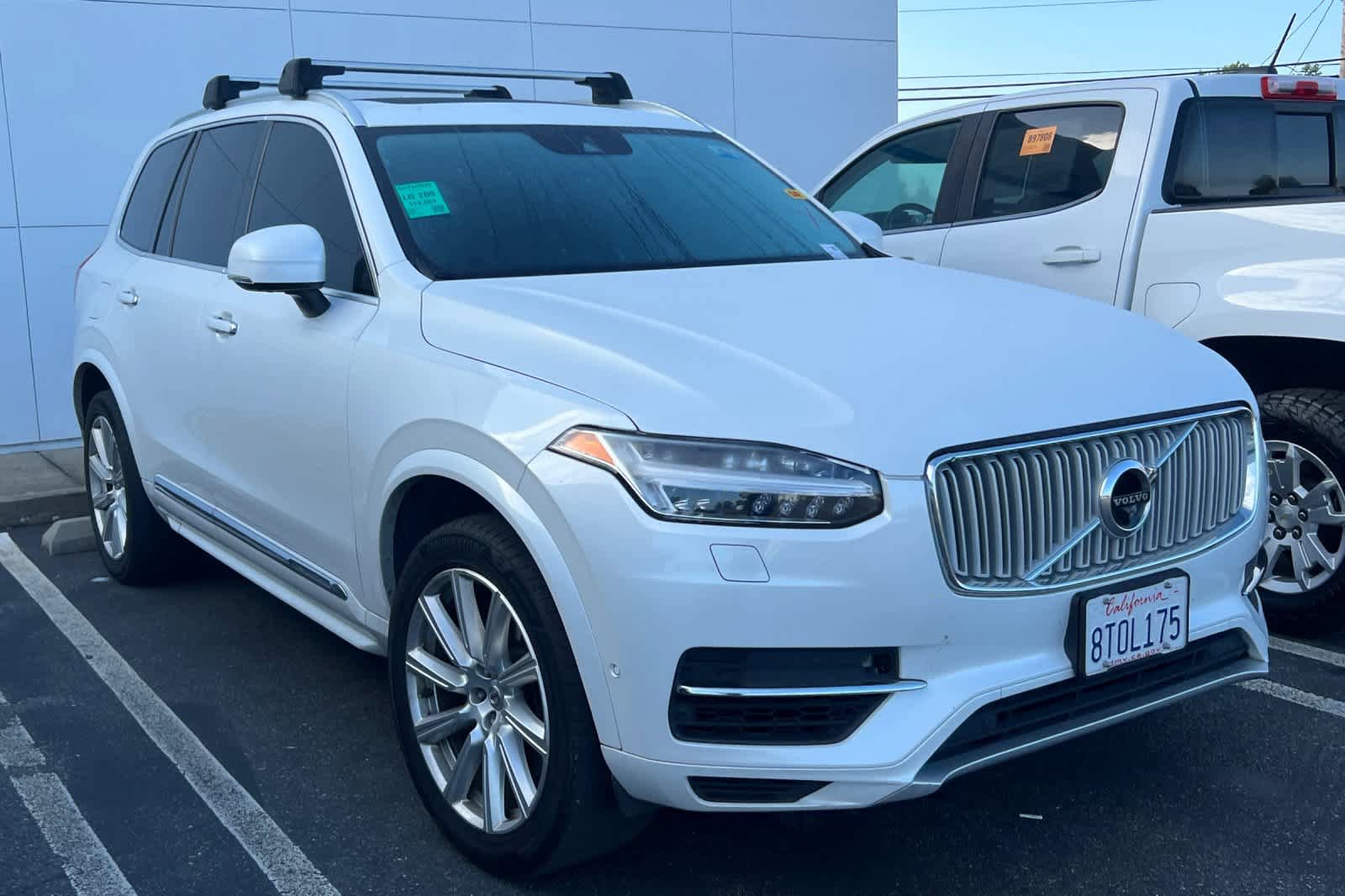Used 2016 Volvo XC90 T8 Inscription w/ Vision Package AWD/4WD image 3