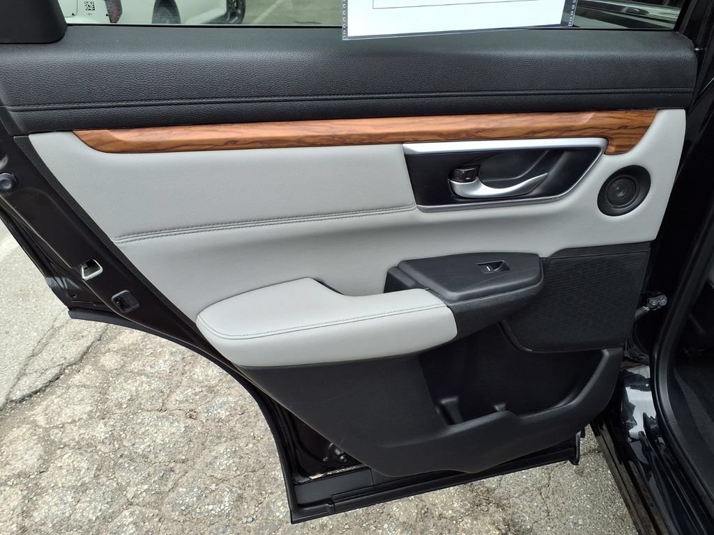 Used 2020 Honda CR-V Touring image 10