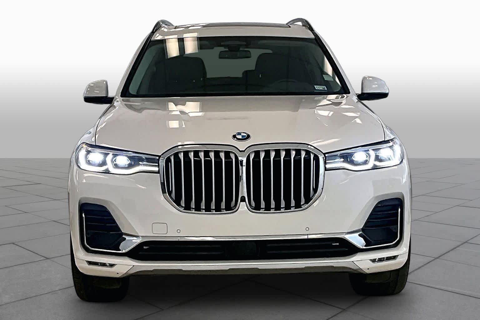 Used 2021 BMW X7 xDrive40i w/ Premium Package 2 AWD/4WD image 3