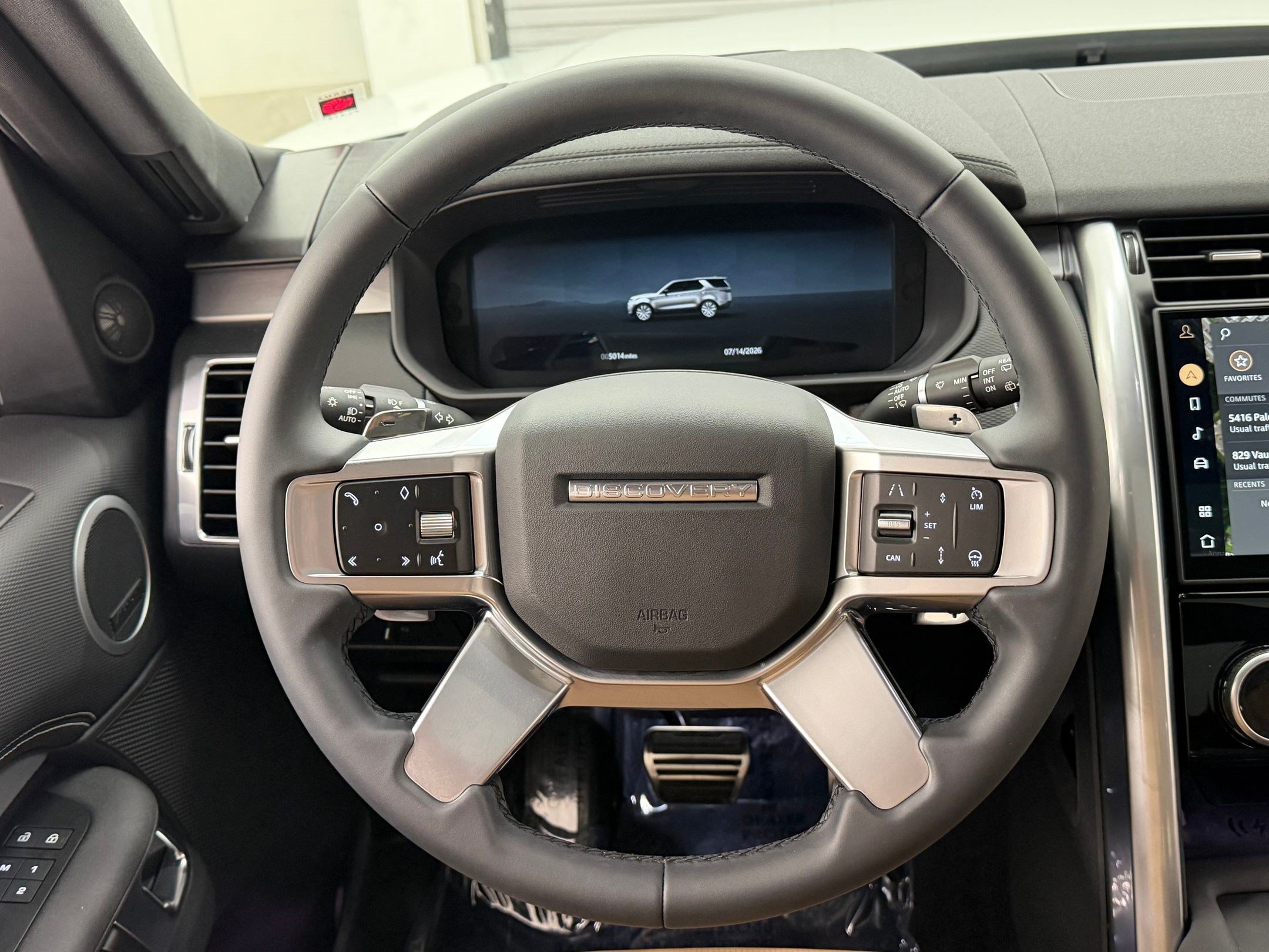 New 2026 Land Rover Discovery Limited Edition AWD/4WD image 10