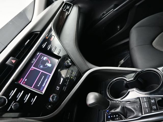 Used 2019 Toyota Camry LE FWD image 21