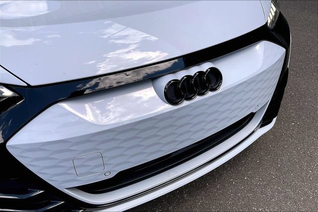 Certified 2023 Audi e-tron GT Premium Plus w/ Performance Package AWD/4WD image 30