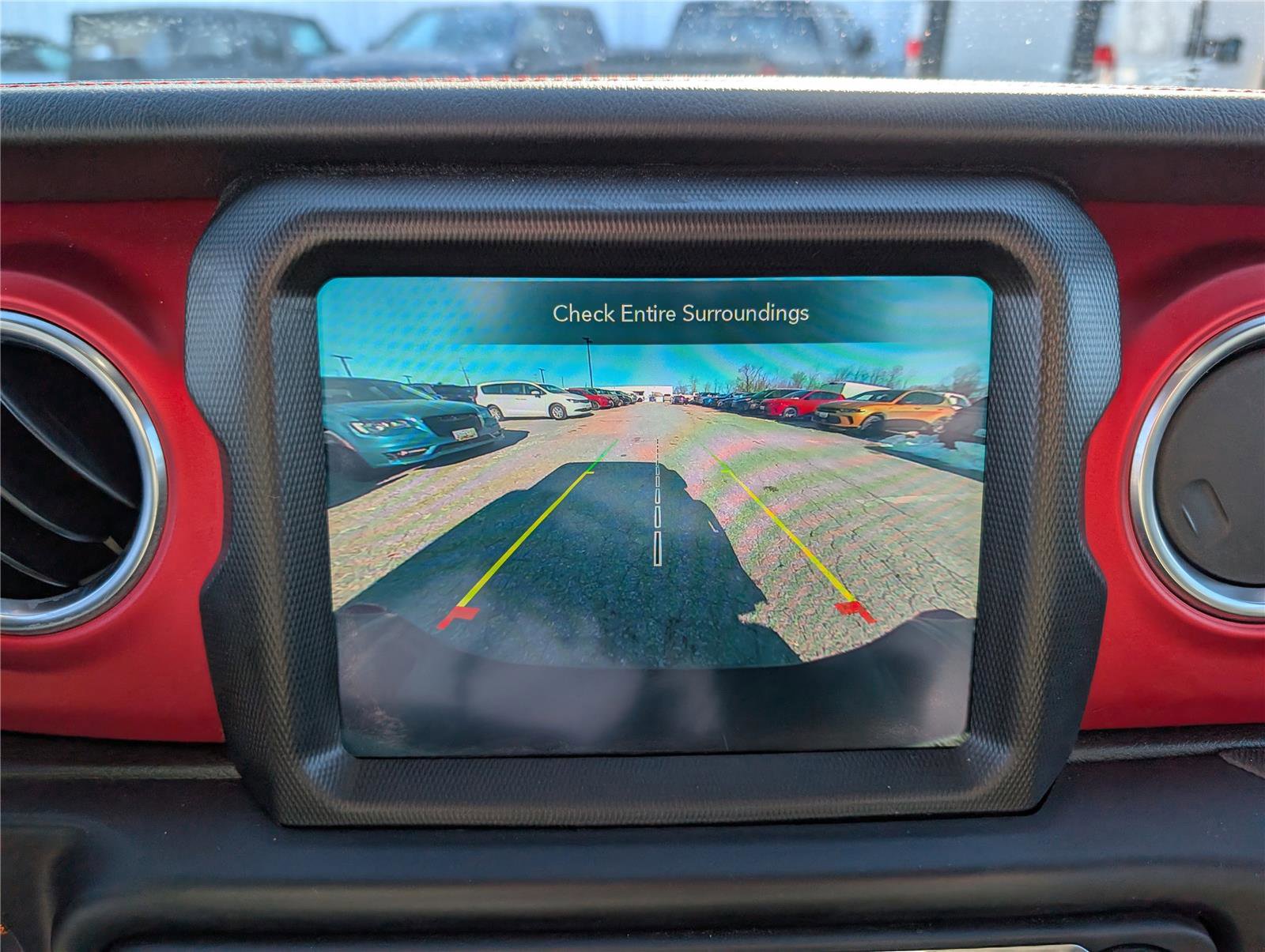 Used 2022 Jeep Gladiator Rubicon w/ Cold Weather Group image 30