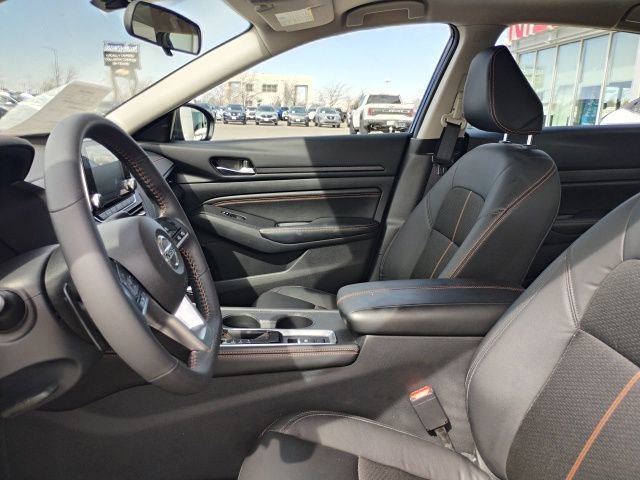 Used 2022 Nissan Altima 2.5 SR AWD/4WD image 11