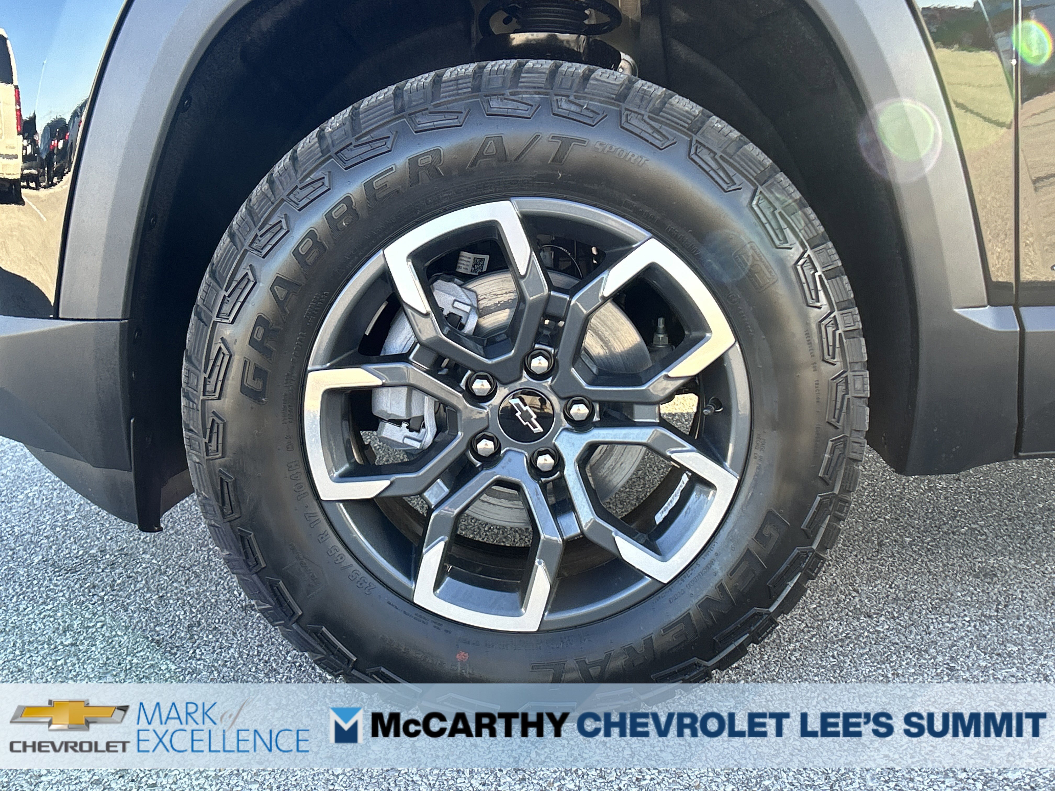 New 2026 Chevrolet Equinox ACTIV w/ LPO, Floor Liner Package image 11