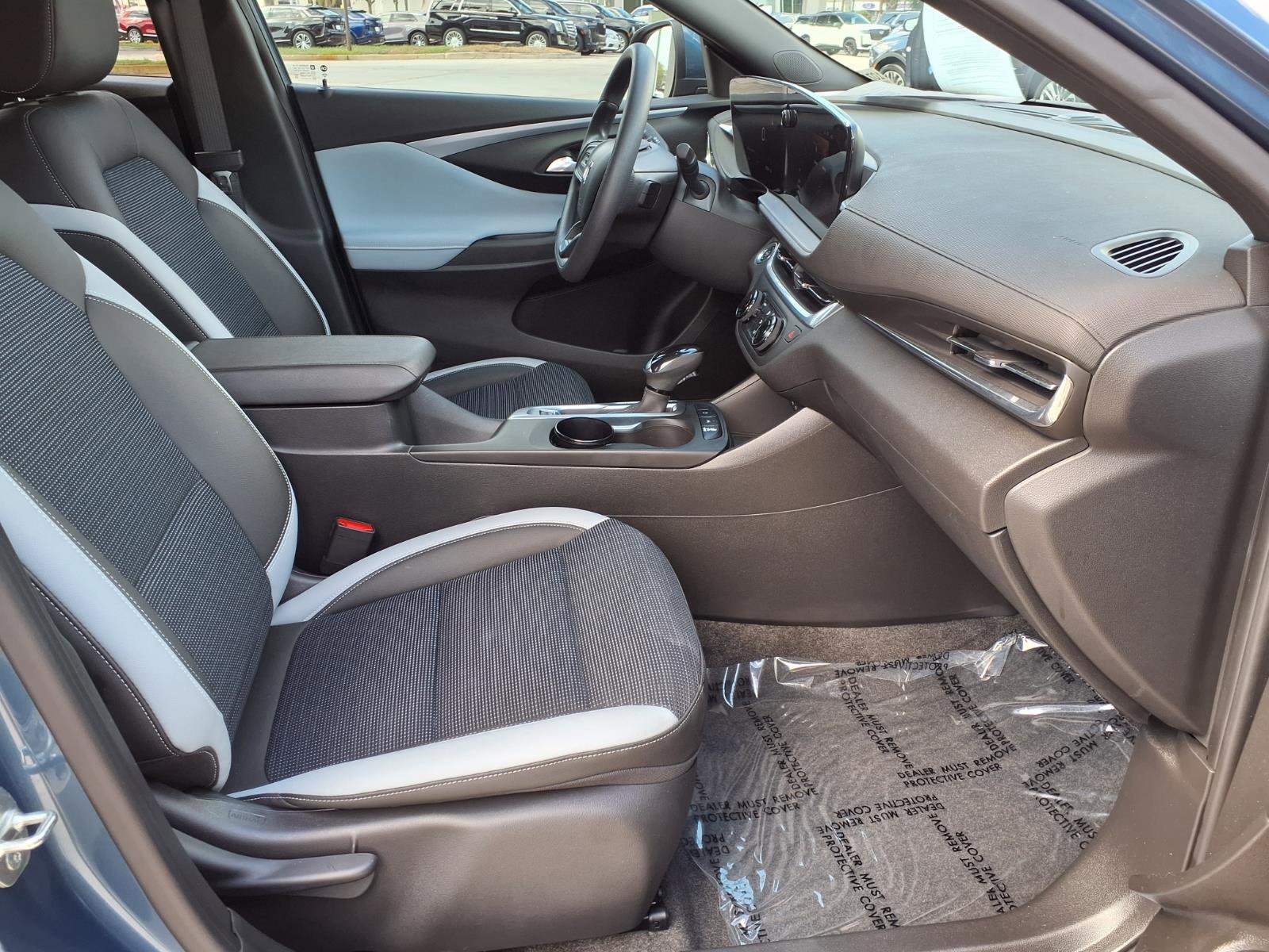 Used 2024 Buick Envista Preferred image 9