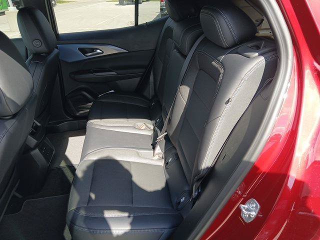 New 2025 Chevrolet Equinox EV LT w/ Active Safety Package 3 AWD/4WD image 28