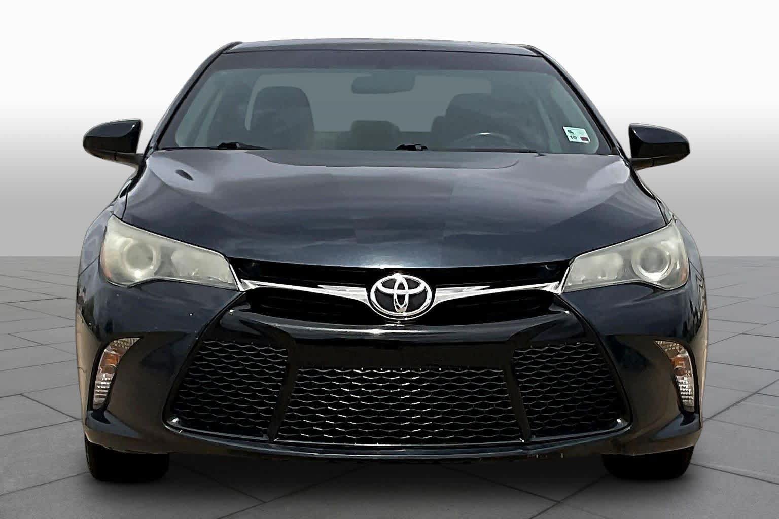 Used 2017 Toyota Camry LE FWD image 4