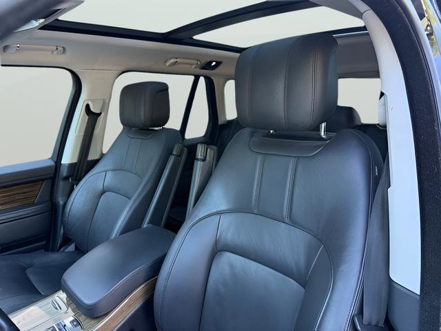 Used 2018 Land Rover Range Rover HSE AWD/4WD image 14