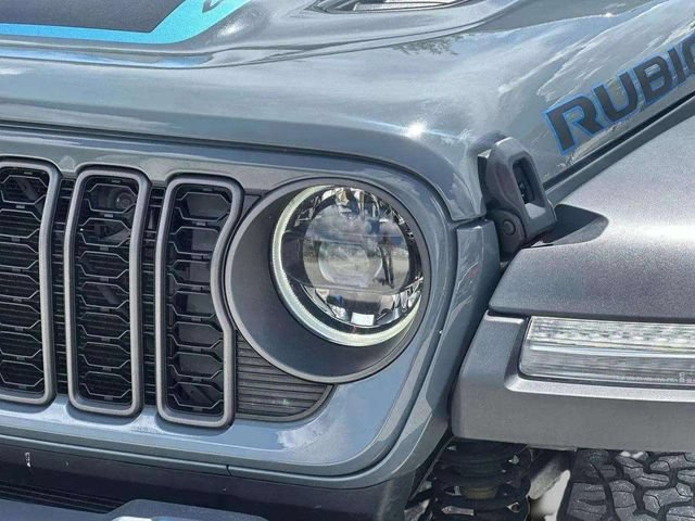 Used 2024 Jeep Wrangler Unlimited Rubicon 4xe AWD/4WD image 13