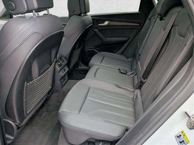 Used 2024 Audi Q5 e Premium Plus image 13
