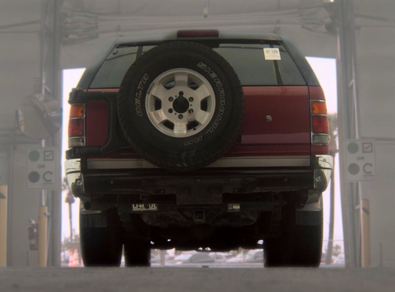 Used 1994 Isuzu Rodeo LS RWD image 6