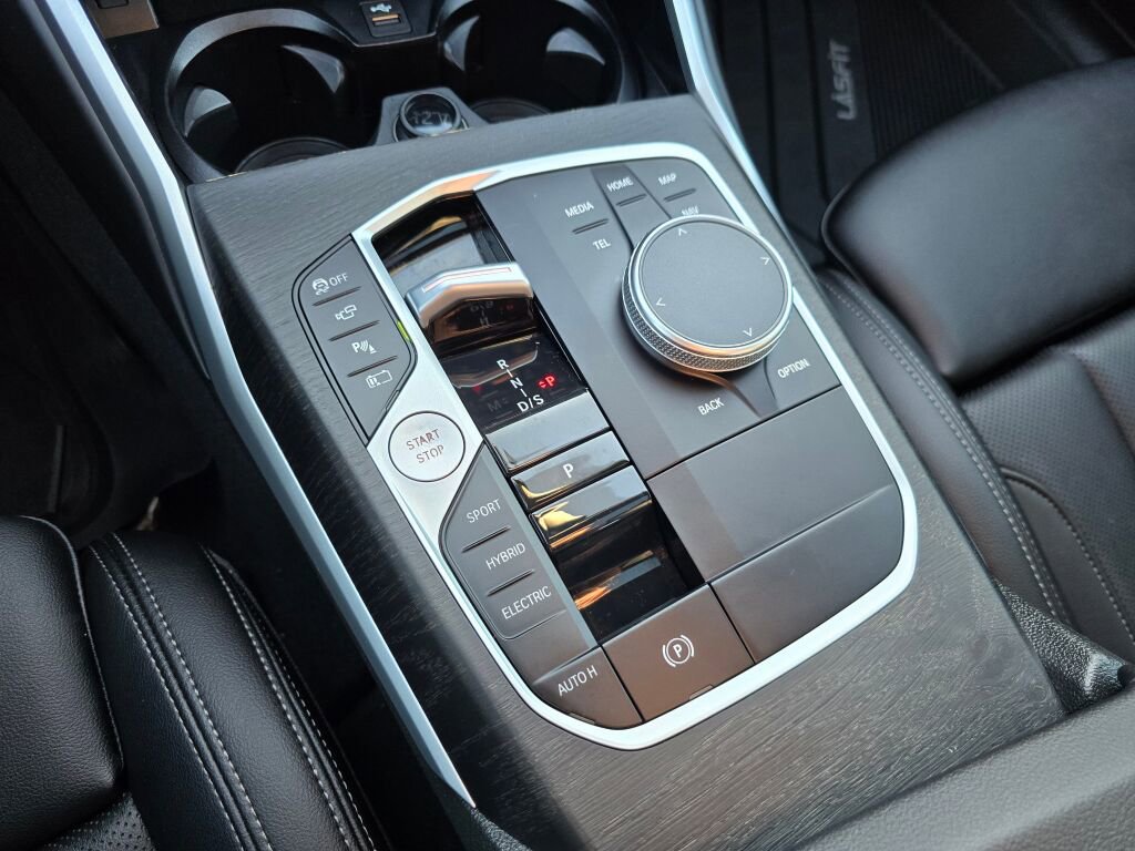 Used 2023 BMW 330e w/ Premium Package image 28