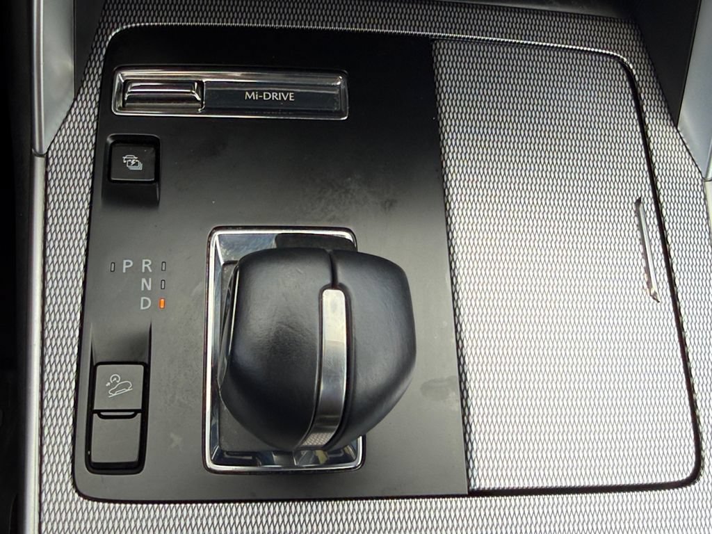 Used 2024 MAZDA CX-90 Plug-In Hybrid w/ Preferred AWD/4WD image 18
