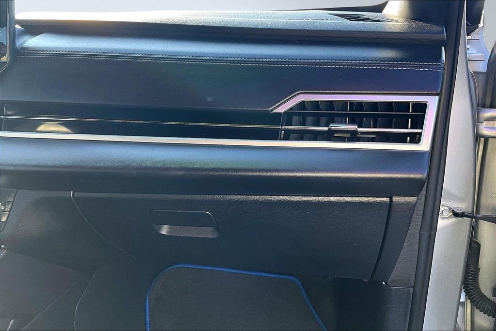 Used 2025 Mitsubishi Outlander SEL Black Edition image 17