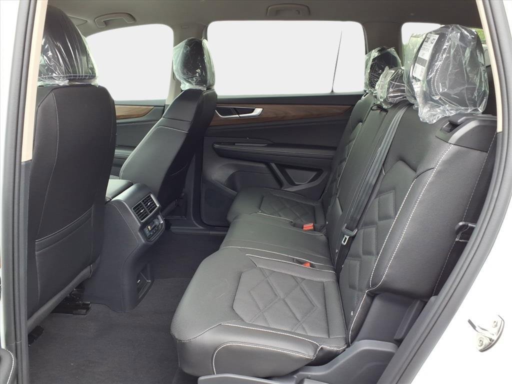 New 2026 Volkswagen Atlas SE image 12