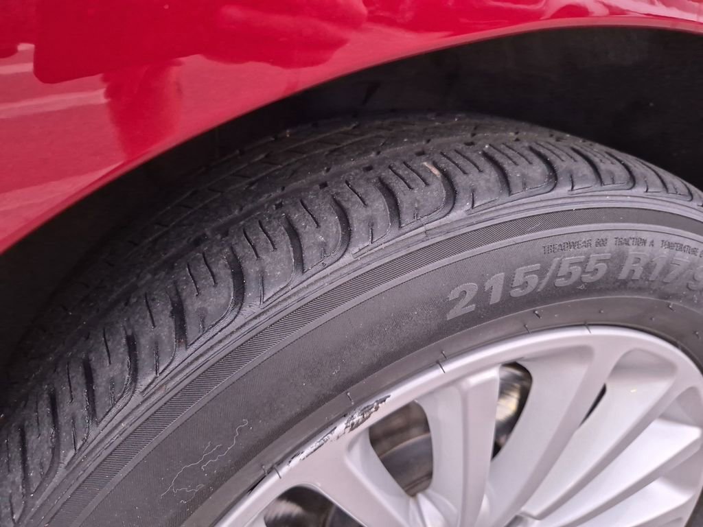 Used 2017 Volkswagen Passat 1.8T SE FWD image 16