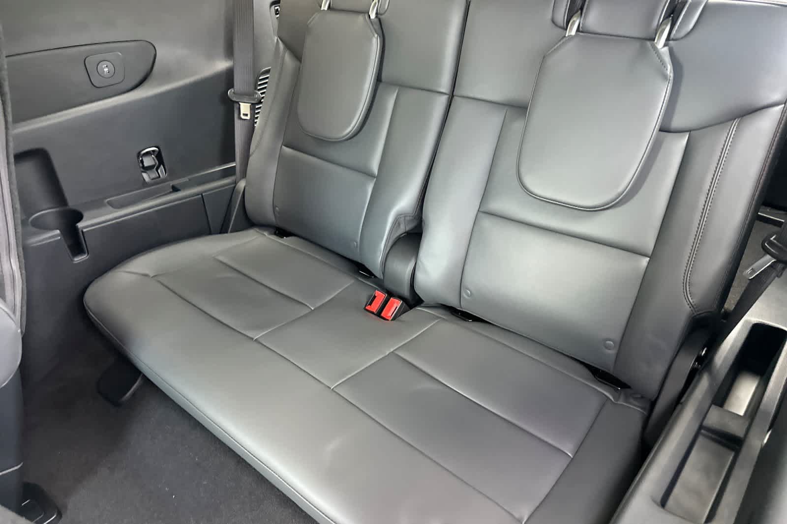 New 2026 Ford Explorer Active w/ Active Comfort Package RWD image 16