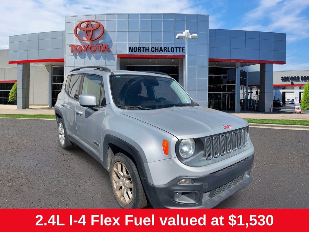 Used 2017 Jeep Renegade Latitude image 1