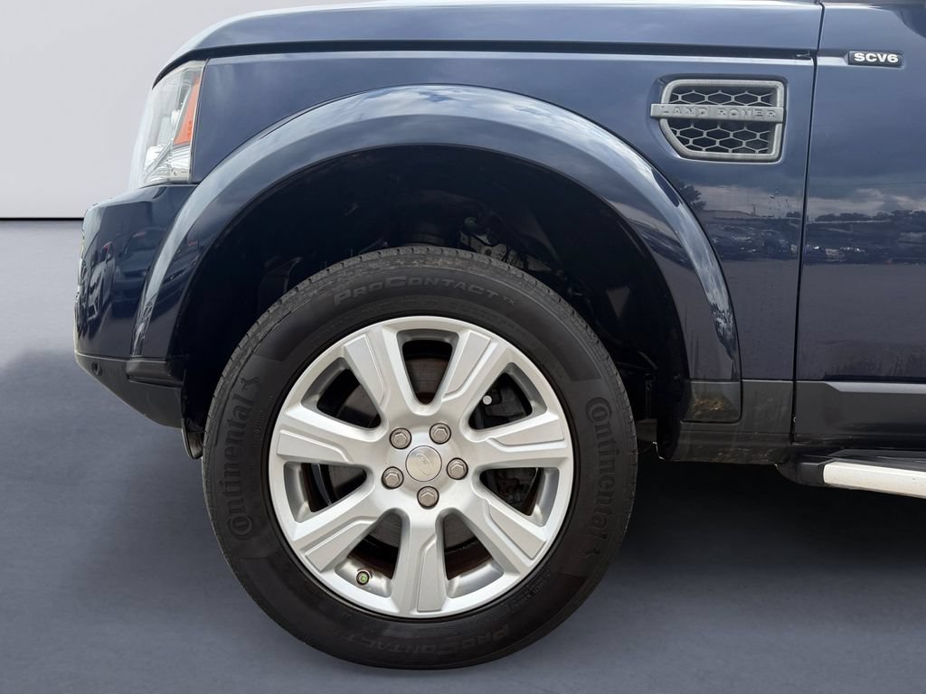 Used 2015 Land Rover LR4 HSE AWD/4WD image 10