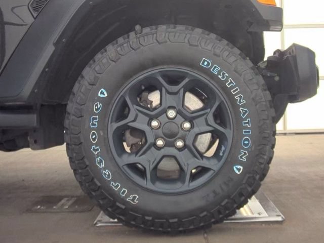 Used 2023 Jeep Wrangler Unlimited w/ Dual Top Group AWD/4WD image 20