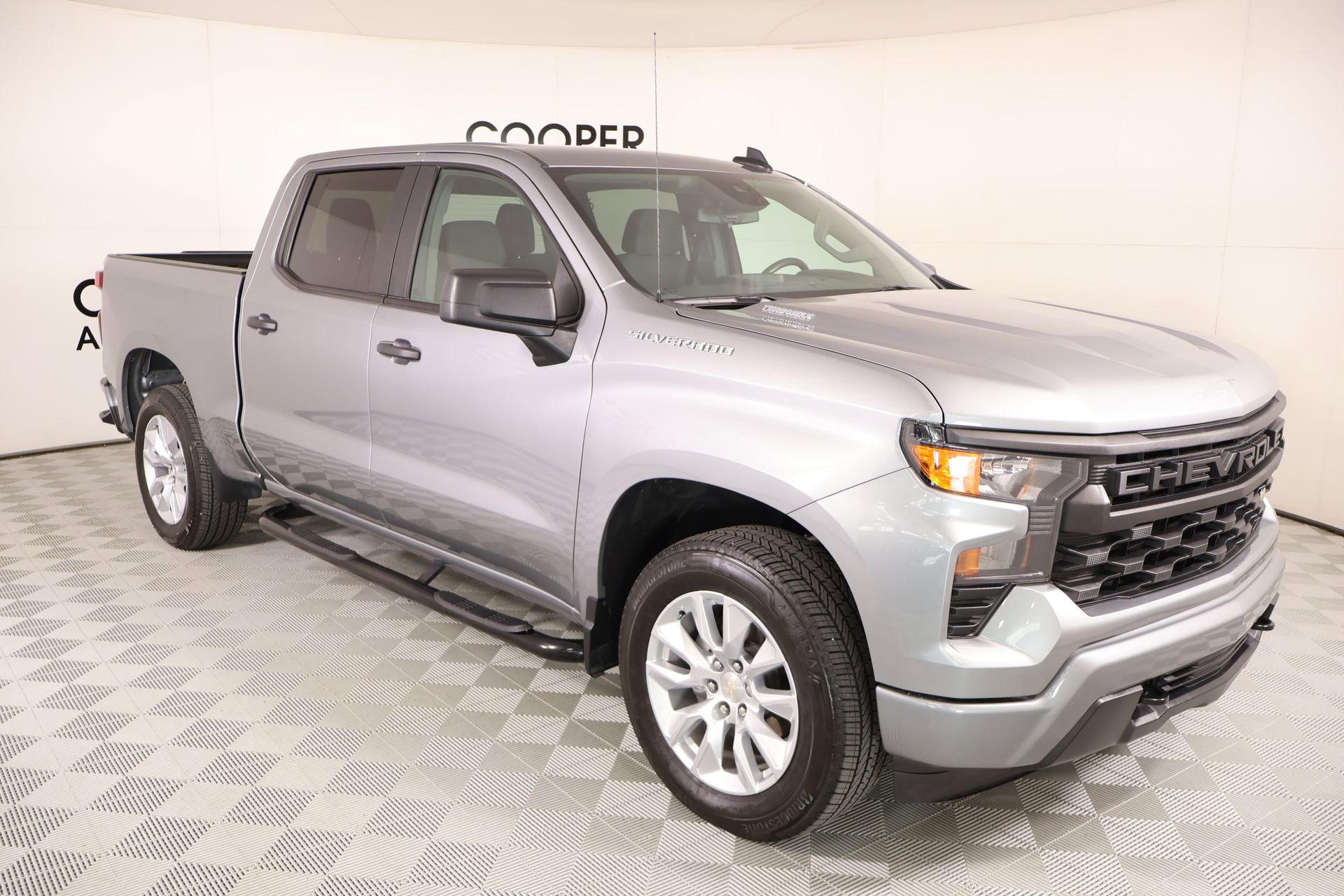 Used 2025 Chevrolet Silverado 1500 Custom