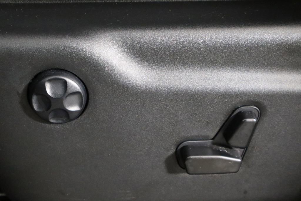 Used 2025 Dodge Durango GT image 24