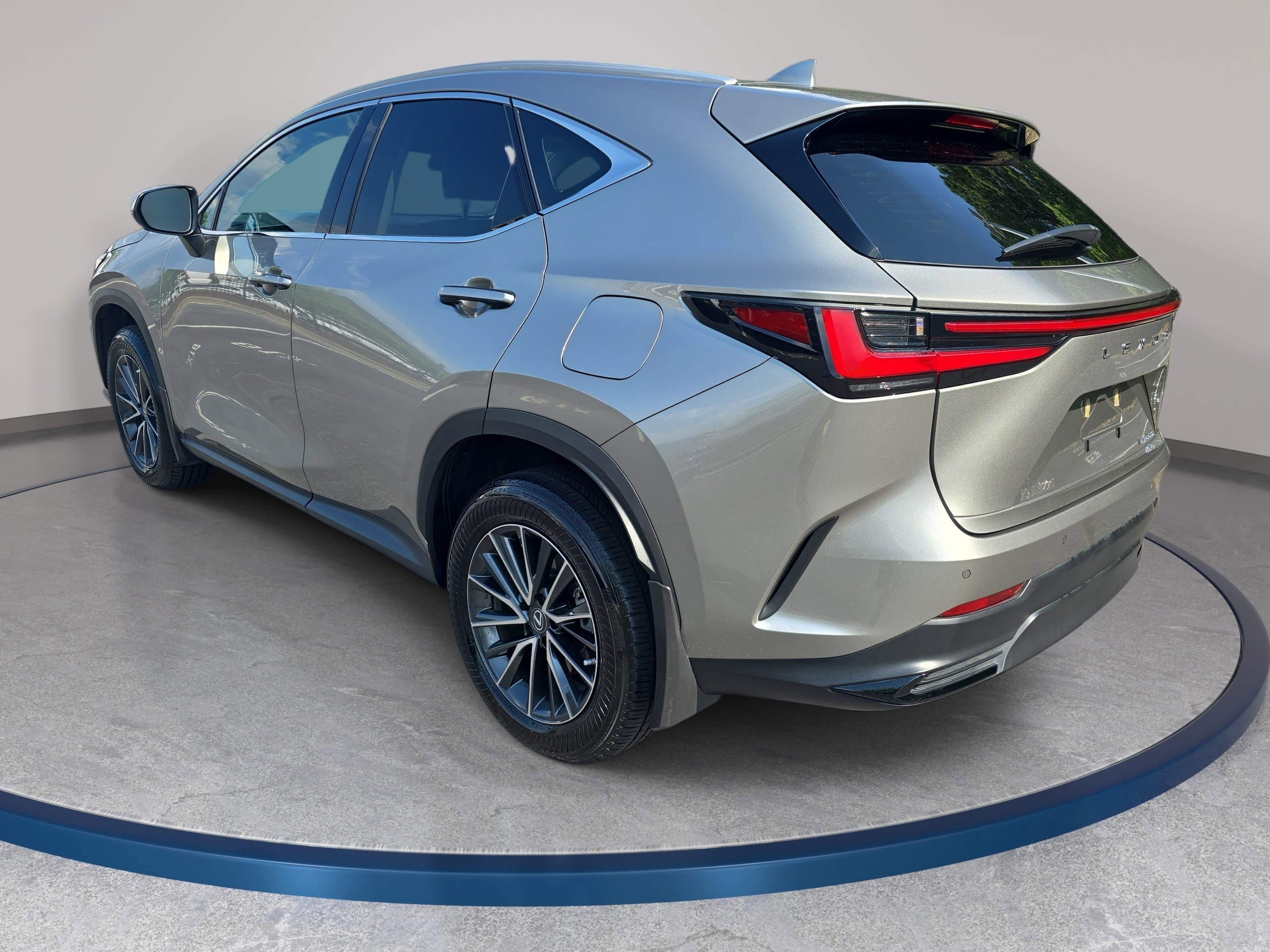 Used 2023 Lexus NX 350 AWD image 7