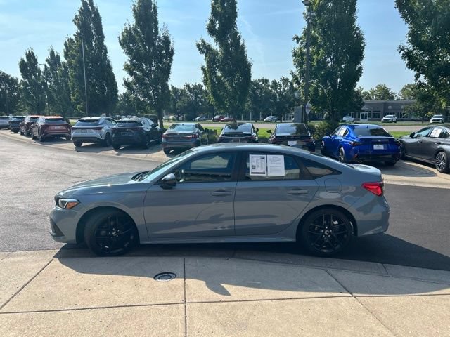 Used 2022 Honda Civic Sport image 4