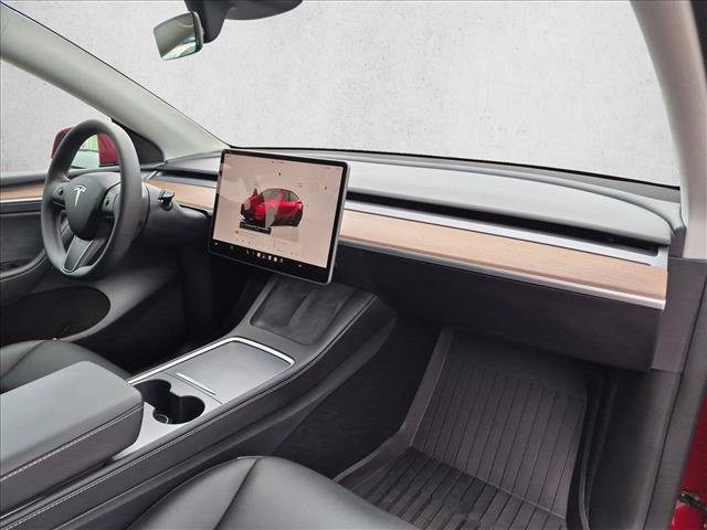 Used 2024 Tesla Model Y Performance AWD/4WD image 22