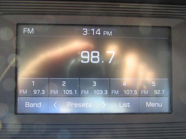 Used 2020 Hyundai Elantra SE w/ Cargo Package (C1) FWD image 11