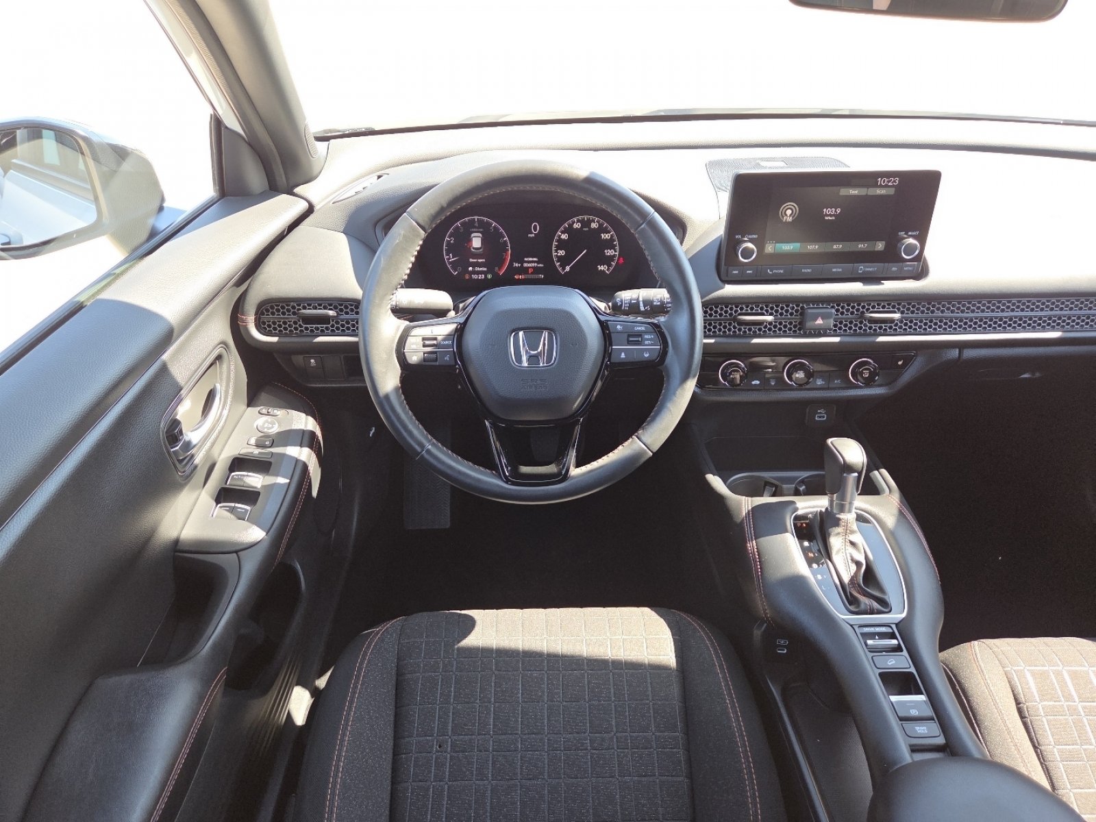 Used 2024 Honda HR-V Sport image 25