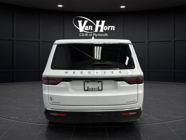 Used 2023 Jeep Wagoneer L Series III w/ Premium Group I image 4