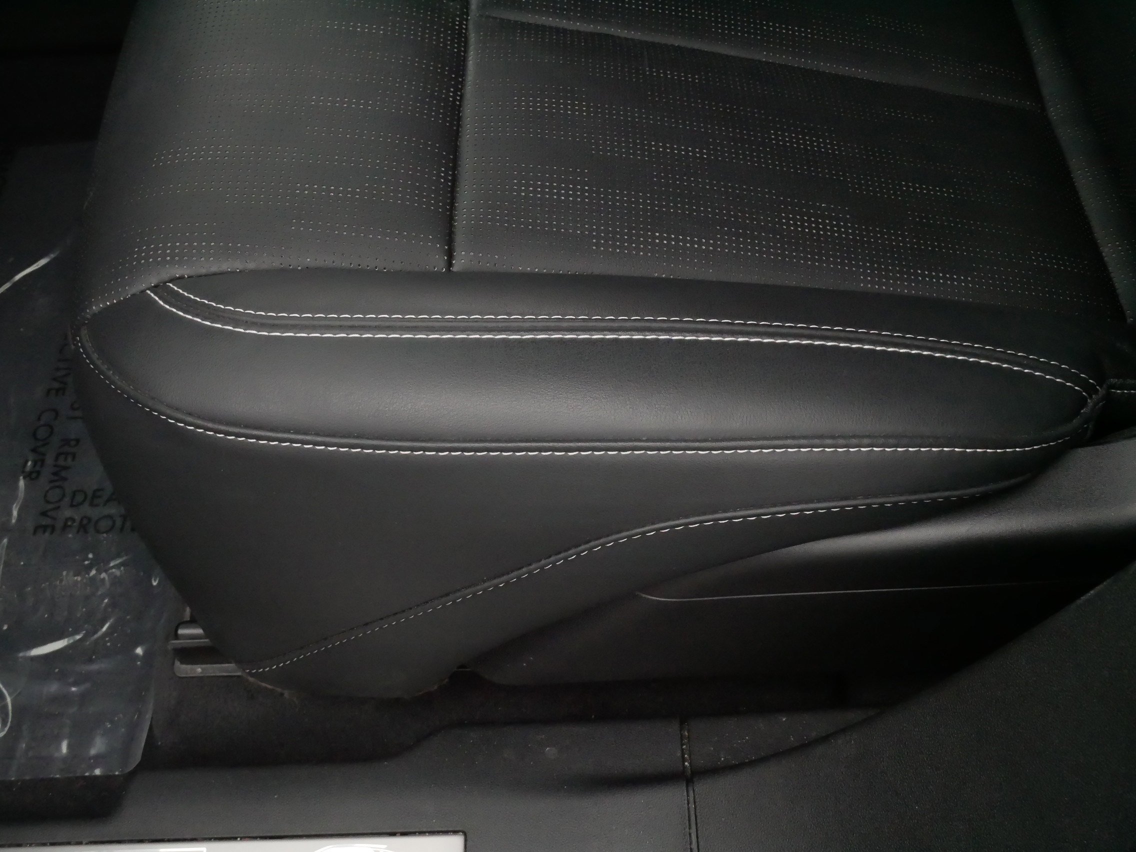 Certified 2024 Cadillac Lyriq Luxury w/ LPO, Floor Liner Package image 20