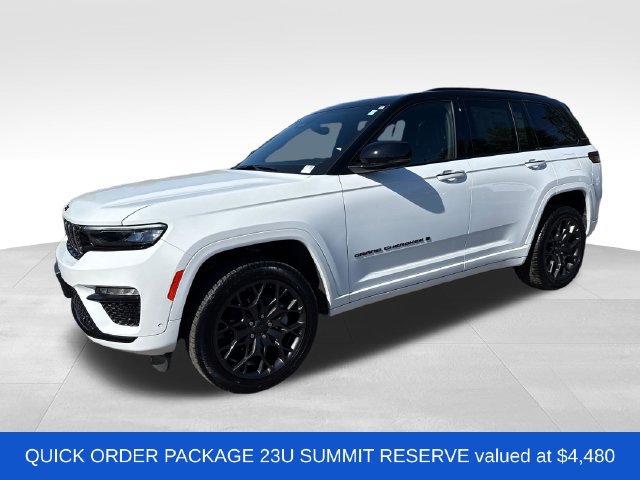 New 2025 Jeep Grand Cherokee Summit AWD/4WD image 3