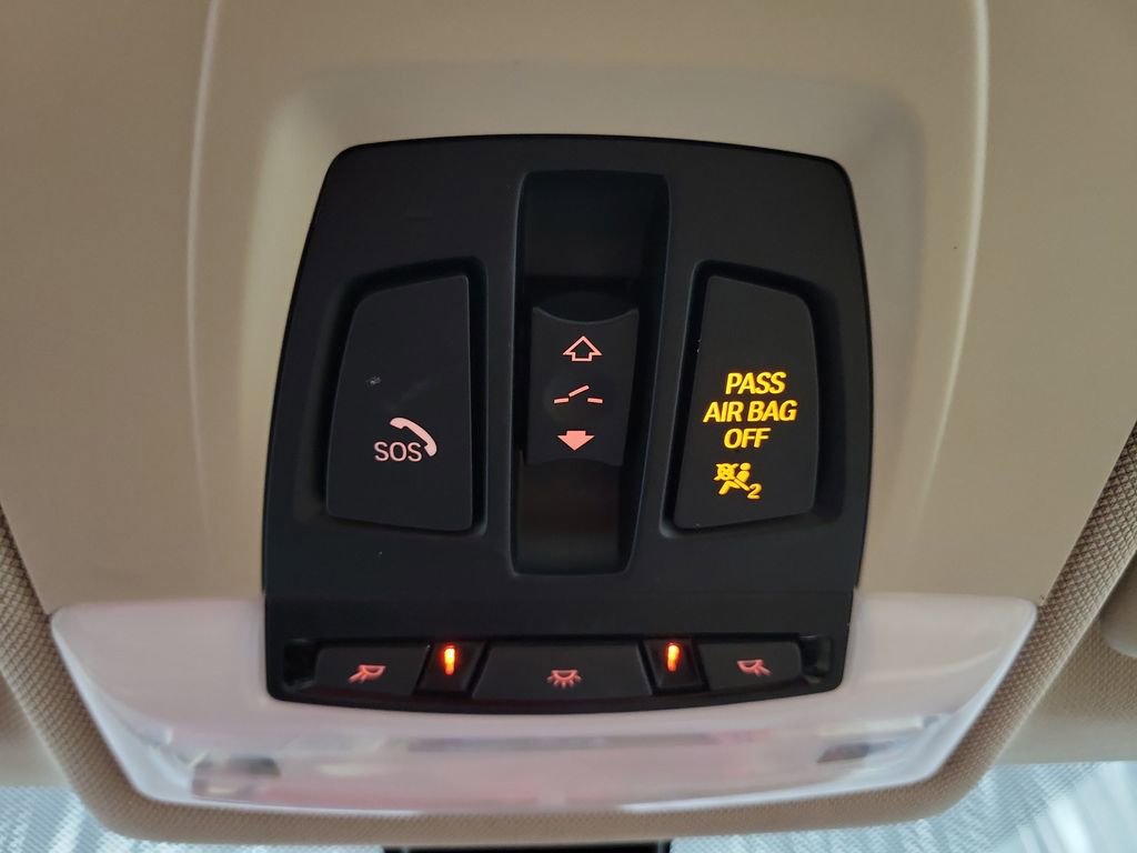 Used 2015 BMW 328i xDrive Sedan w/ Premium Package image 22