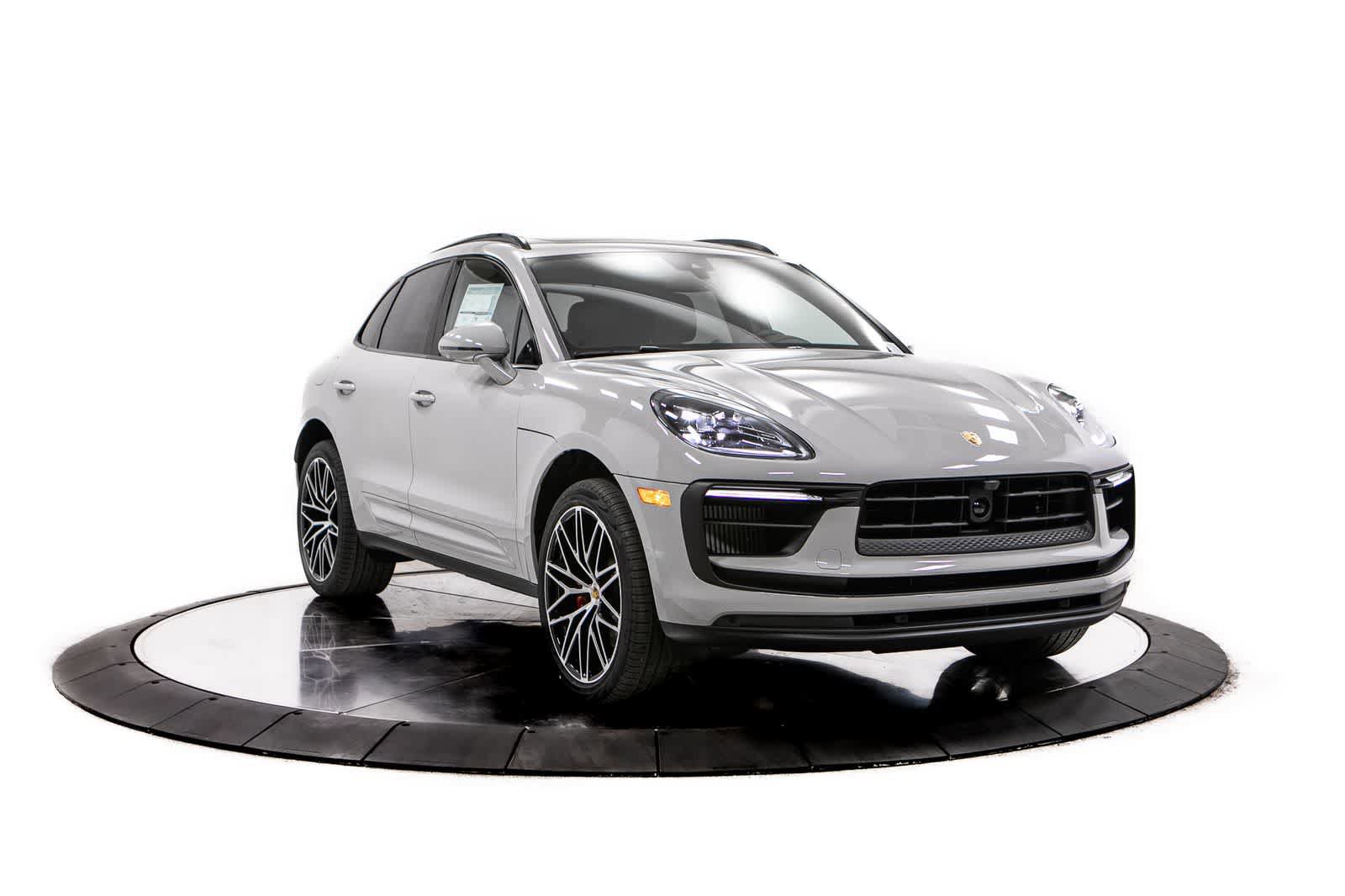 New 2026 Porsche Macan S AWD/4WD image 9