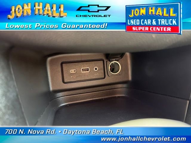 Used 2023 Chevrolet Equinox LT image 30