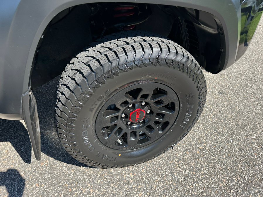 Used 2018 Toyota Tacoma TRD Pro AWD/4WD image 33