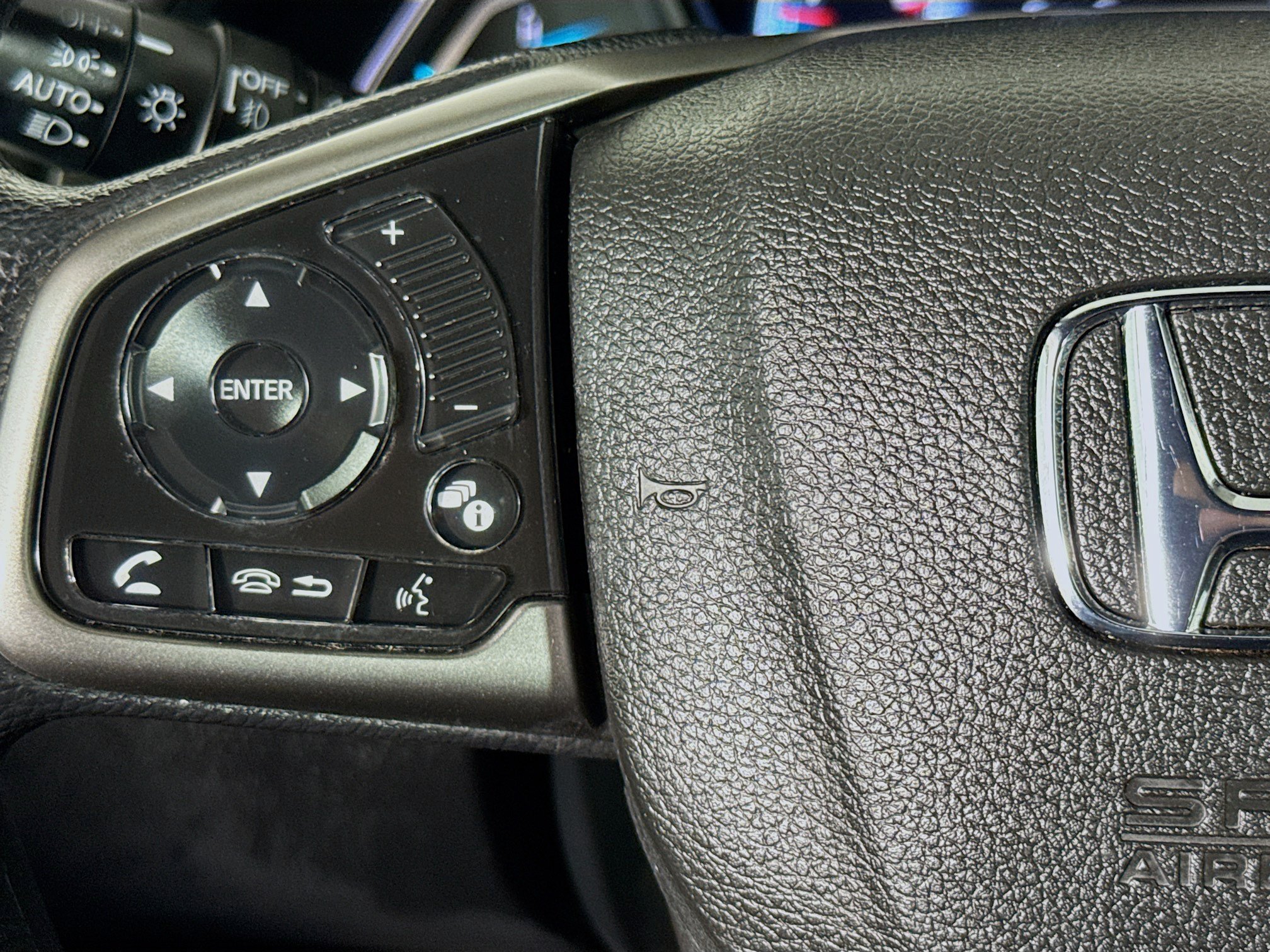 Used 2018 Honda Civic EX image 11
