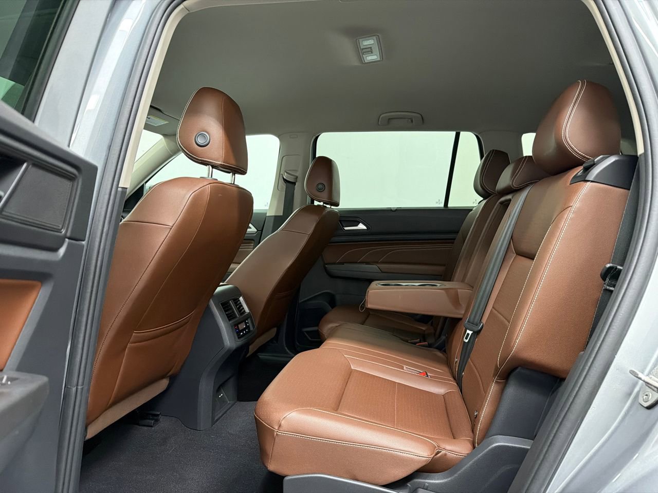 Used 2023 Volkswagen Atlas SE image 17