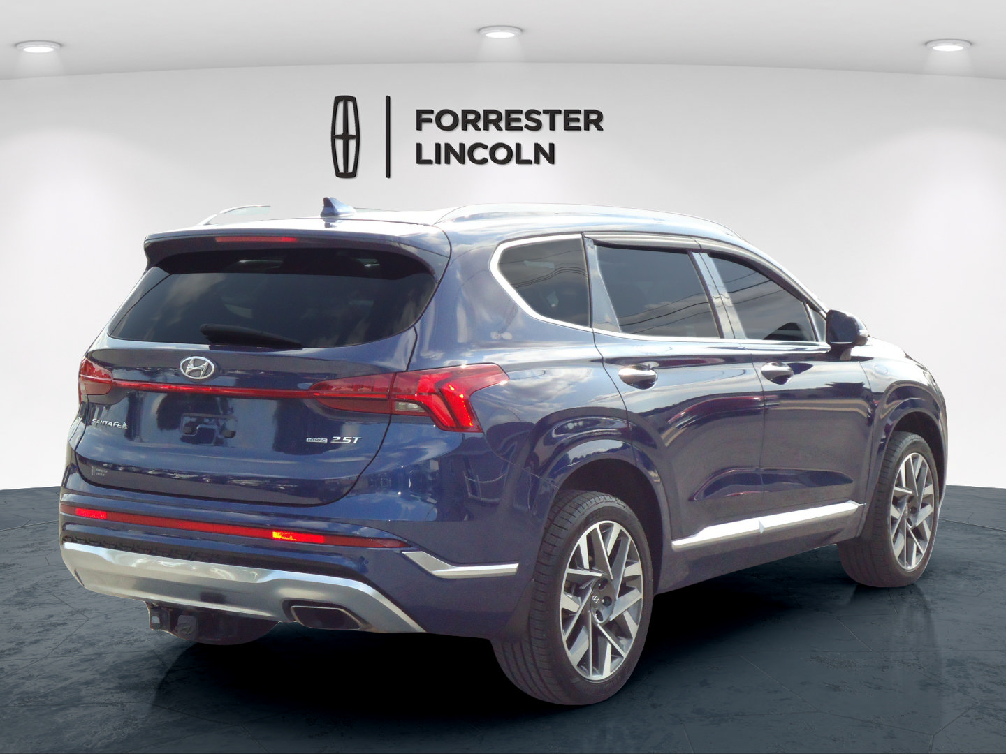 Used 2023 Hyundai Santa Fe Calligraphy AWD/4WD image 3