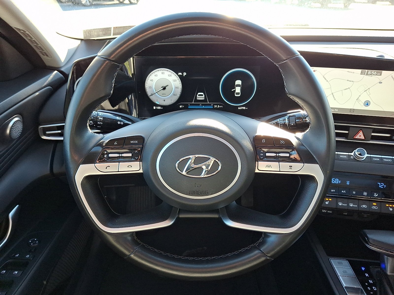 Used 2022 Hyundai Elantra Limited w/ Preferred Accessory Package FWD image 21