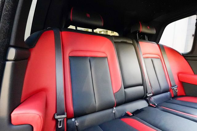 Used 2023 Rolls-Royce Cullinan w/ Cullinan Package image 91