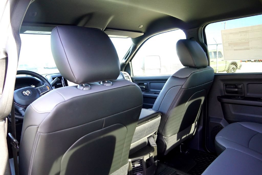 New 2026 RAM 3500 Tradesman AWD/4WD image 24