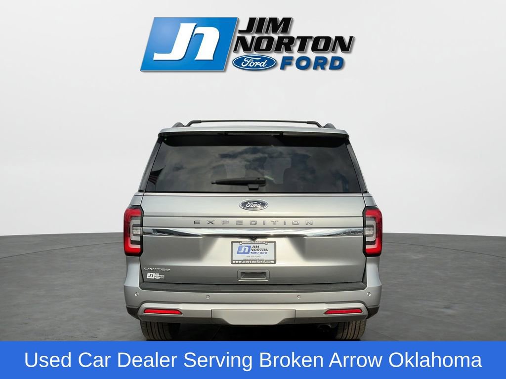 Used 2024 Ford Expedition Limited AWD/4WD image 4