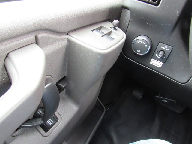 Used 2021 GMC Savana 3500 Extended w/ Power Convenience Package RWD image 32